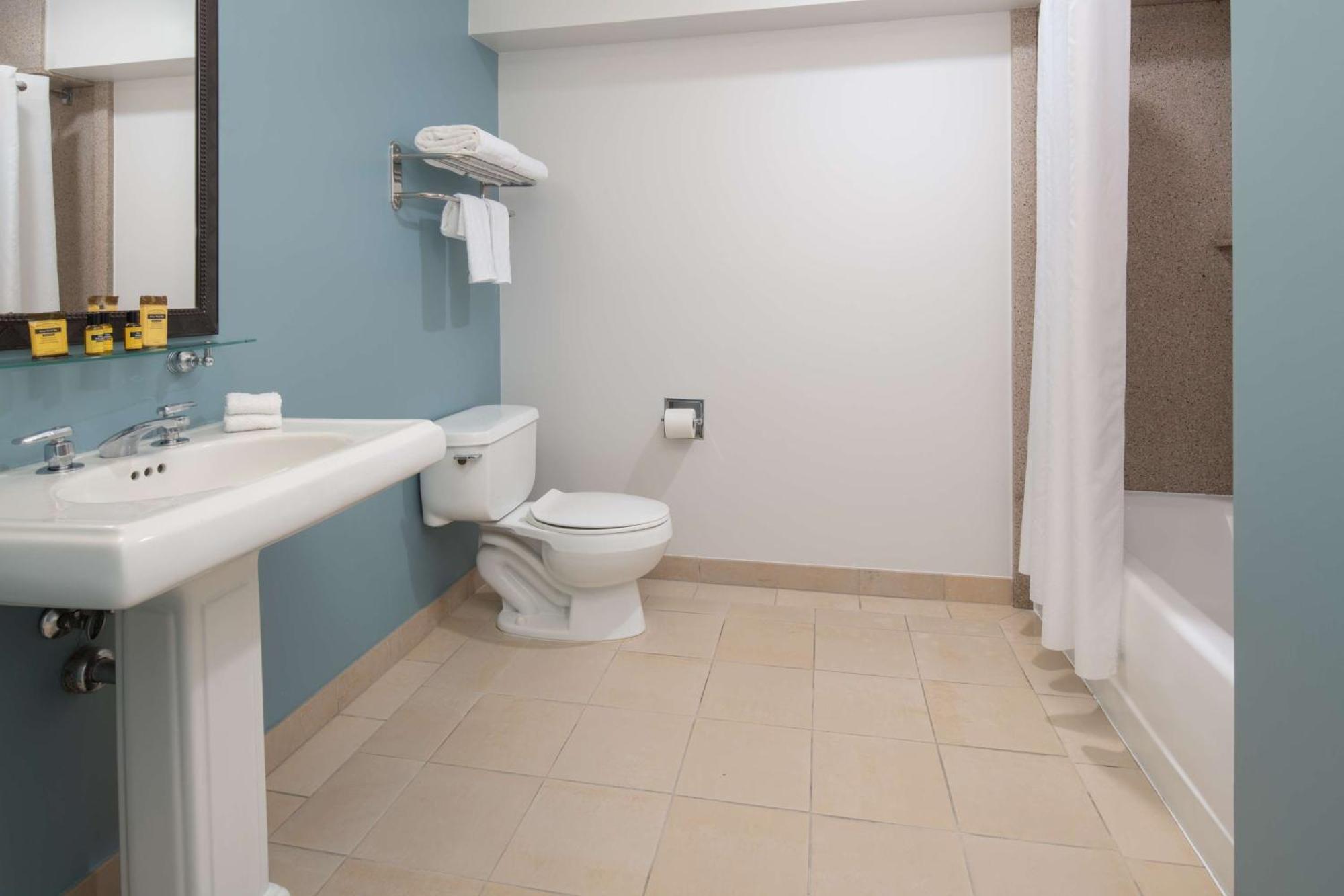 Best Western Plus All Suites Inn Santa Cruz Esterno foto
